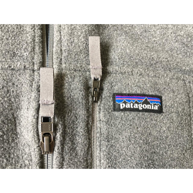 patagonia(パタゴニア)のパタゴニア　メンズ・クラシック・シンチラ・ベスト（美品） メンズのトップス(ベスト)の商品写真