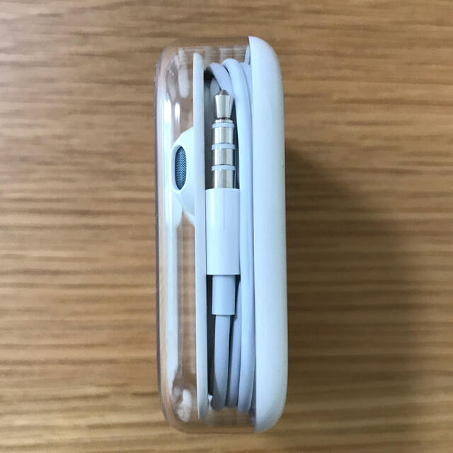 Apple(アップル)のiPhoneイヤホン 純正 iphoneイヤホン スマホ/家電/カメラのオーディオ機器(ヘッドフォン/イヤフォン)の商品写真