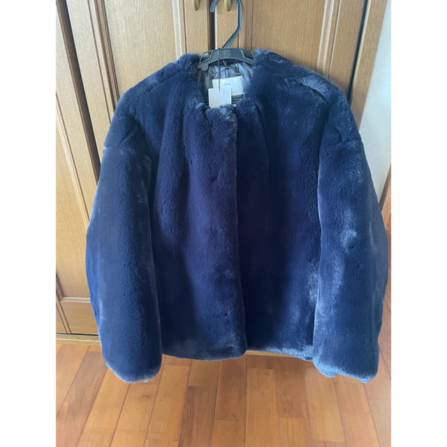 HYKE(ハイク)のHYKE FAUX FUR REVERSIBLE JACKET ファーコート レディースのジャケット/アウター(毛皮/ファーコート)の商品写真