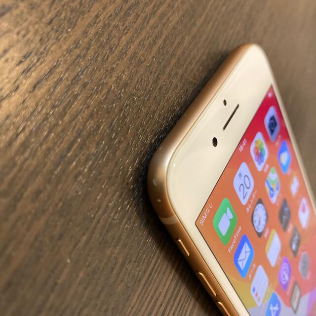 iPhone(アイフォーン)のiPhone 8 Gold 64 GB SIMフリー スマホ/家電/カメラのスマートフォン/携帯電話(スマートフォン本体)の商品写真