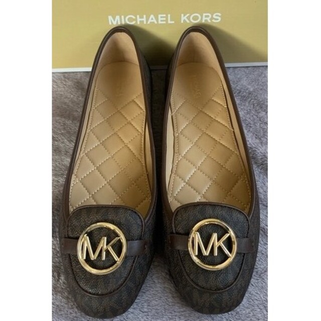 Michael Kors(マイケルコース)のニコル様 専用 極美品 MICHAEL KORSマイケル・コース 靴 レディースの靴/シューズ(ハイヒール/パンプス)の商品写真