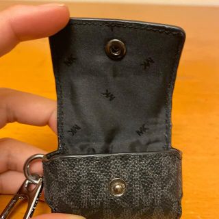 Michael Kors - マイケルコースAirPodsケースの通販 by イキリク's