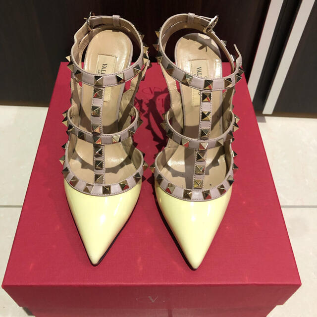 VALENTINO - ヴァレンティノ ロックスタッズパンプス ホワイトの通販 ...