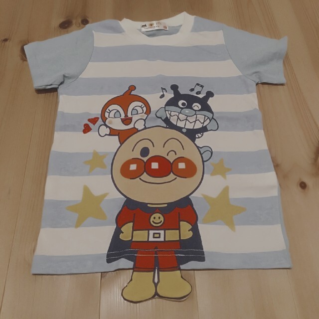 アンパンマン　Tシャツ　110cm　綿100 キッズ/ベビー/マタニティのキッズ服男の子用(90cm~)(Tシャツ/カットソー)の商品写真