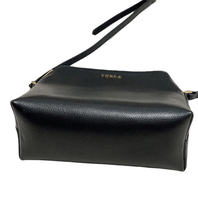 FURLA ショルダーバッグ ボエム ポシェット レザー 金ロゴ 黒 3