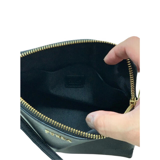 Furla(フルラ)のFURLA ショルダーバッグ ボエム ポシェット レザー 金ロゴ 黒 レディースのバッグ(ショルダーバッグ)の商品写真