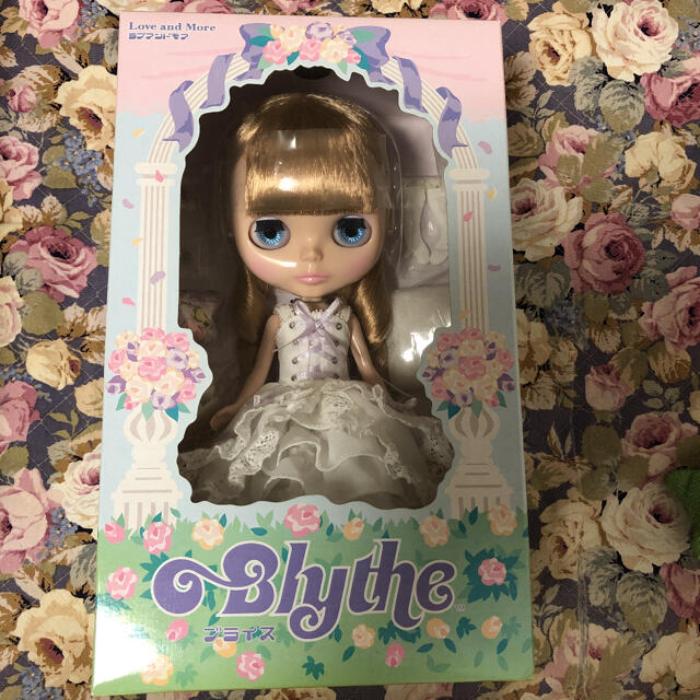 Blythe ラブアンドモア ダンボール未開封ハンドメイド