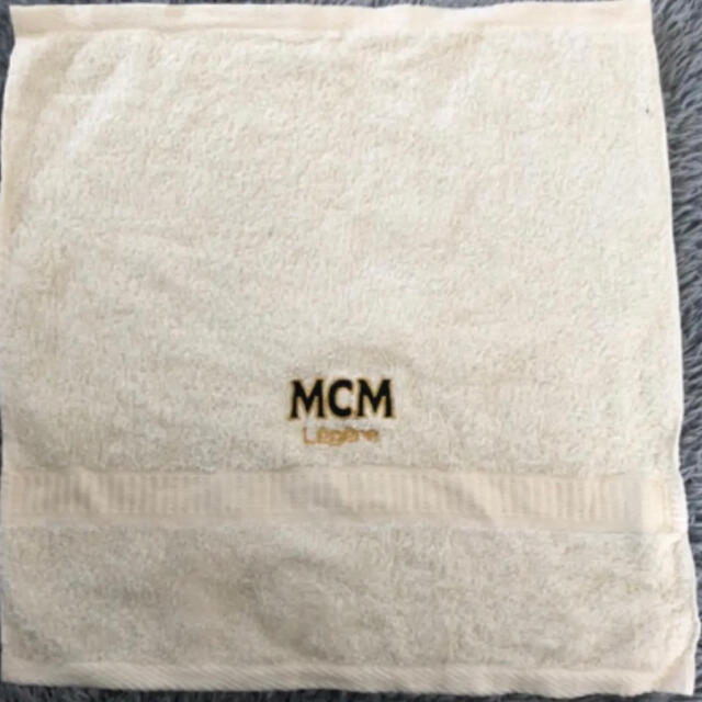 MCM(エムシーエム)のmcm ハンカチ レディースのファッション小物(ハンカチ)の商品写真