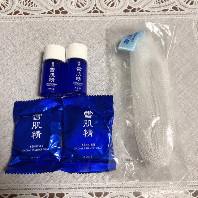 雪肌精(セッキセイ)のKOSE雪肌精　化粧水14 ml×2本　美容石けん2個　泡立てネットの3セット コスメ/美容のスキンケア/基礎化粧品(洗顔料)の商品写真