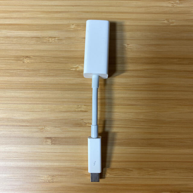 Apple(アップル)のApple Thunderbolt ギガビット Ethernet アダプタ スマホ/家電/カメラのPC/タブレット(PCパーツ)の商品写真
