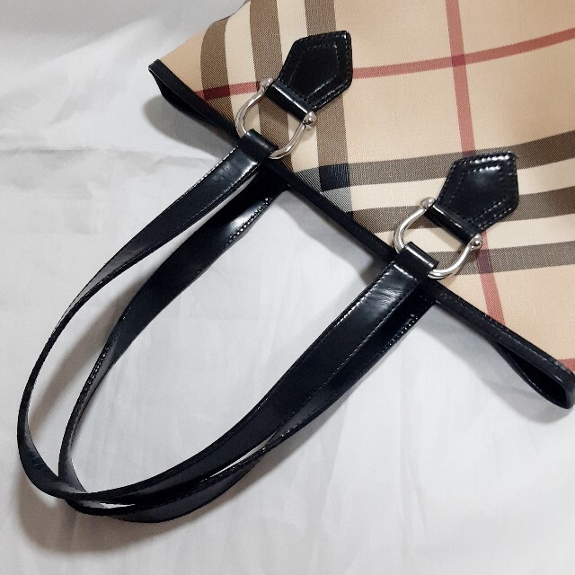 BURBERRY(バーバリー)のバーバリー PVC　レザー　トートバッグ ハンドバッグ スーパーノバチェック　  レディースのバッグ(ハンドバッグ)の商品写真