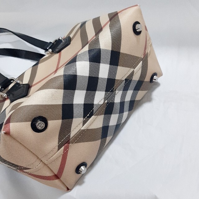 BURBERRY(バーバリー)のバーバリー PVC　レザー　トートバッグ ハンドバッグ スーパーノバチェック　  レディースのバッグ(ハンドバッグ)の商品写真