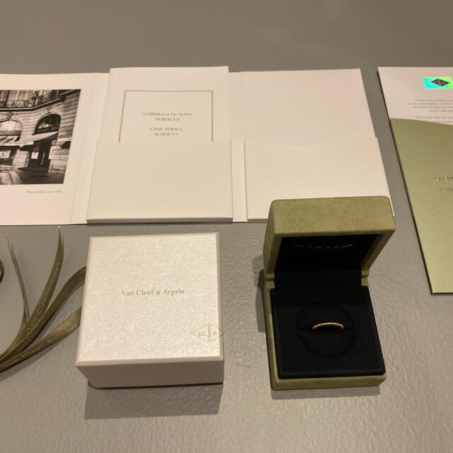 人気が高い Van Cleef & Arpels - 国内正規店購入 ヴァンクリーフ&アーペル ペルレ リング YG スモール 50 リング(指輪)