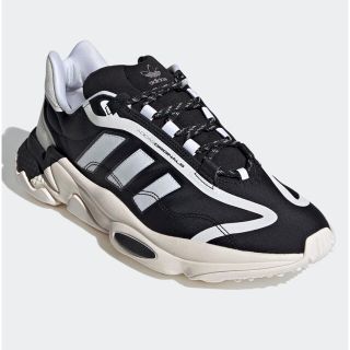 アディダス(adidas)のadidas ozweego pure(スニーカー)