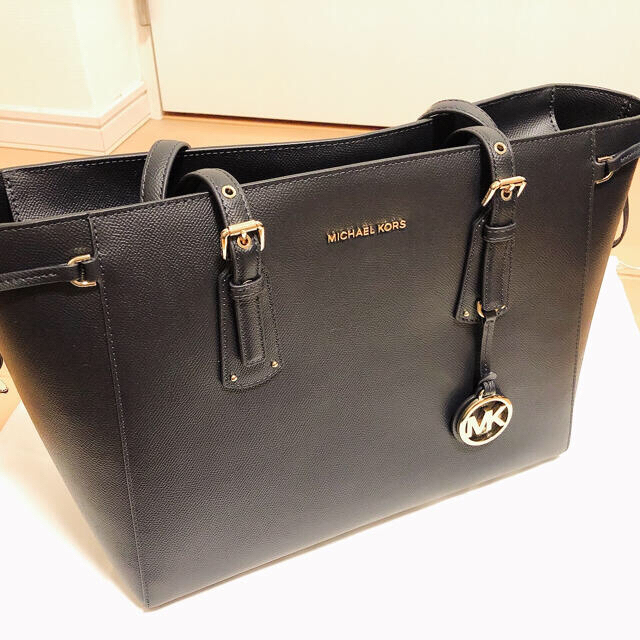 （未使用品）マイケルコース（MICHAEL KORS）レザートートバッグ