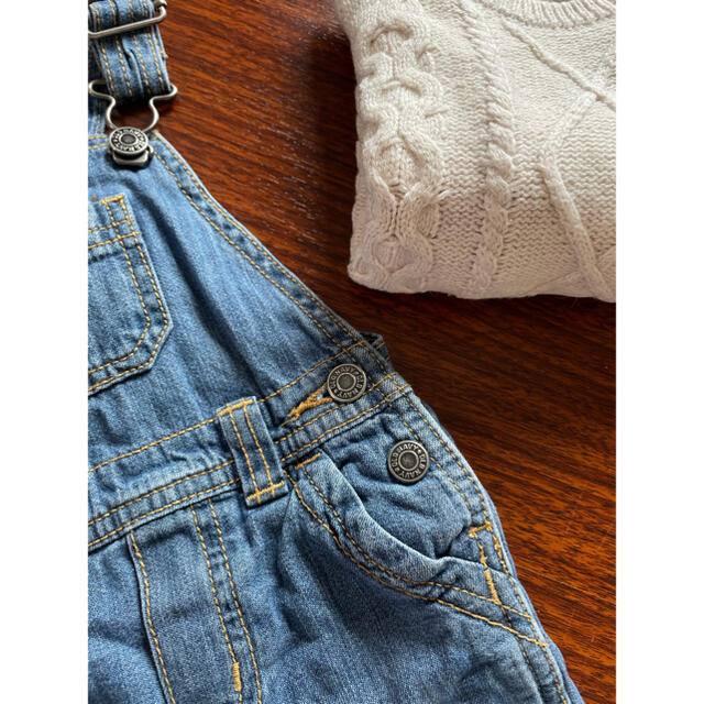 Old Navy(オールドネイビー)のベビー　デニムパンツ  オーバーオール　サロペット　男の子　女の子　ズボン キッズ/ベビー/マタニティのベビー服(~85cm)(パンツ)の商品写真