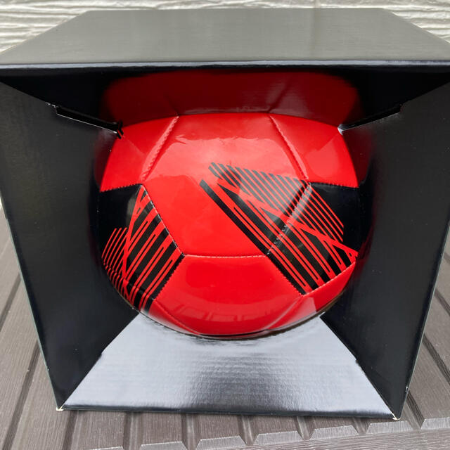 adidas(アディダス)のサッカーボール　新品未使用　adidas スポーツ/アウトドアのサッカー/フットサル(ボール)の商品写真