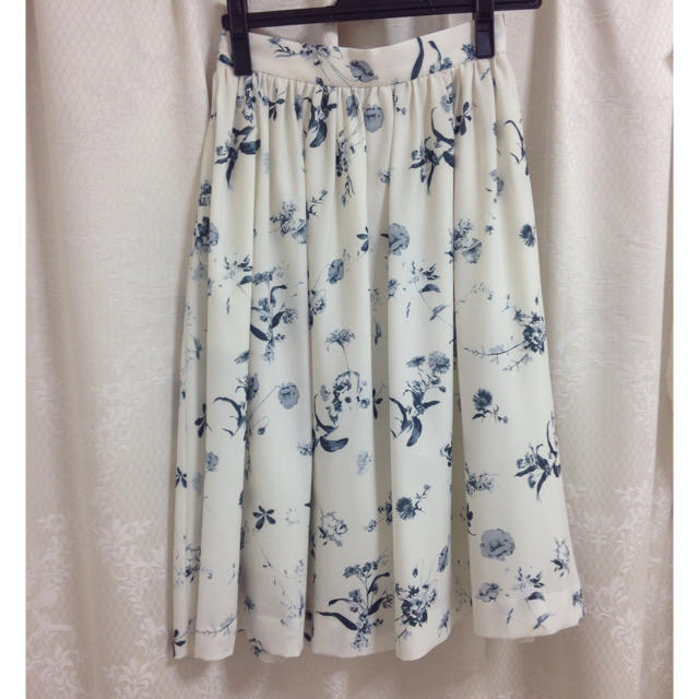 31Sons de mode♡andGIRL9月号掲載 花柄スカート