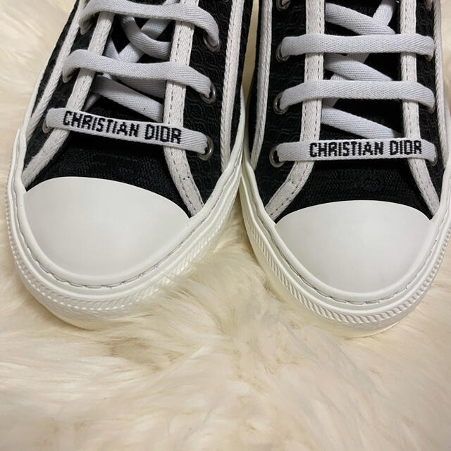 Christian Dior(クリスチャンディオール)のディオール WALK'N'DIOR  スニーカー レディース　37.5 レディースの靴/シューズ(スニーカー)の商品写真