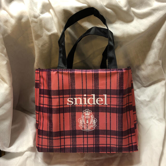 SNIDEL(スナイデル)のnon-no 2014年11月付録 snidel秋チェックトート レディースのバッグ(トートバッグ)の商品写真