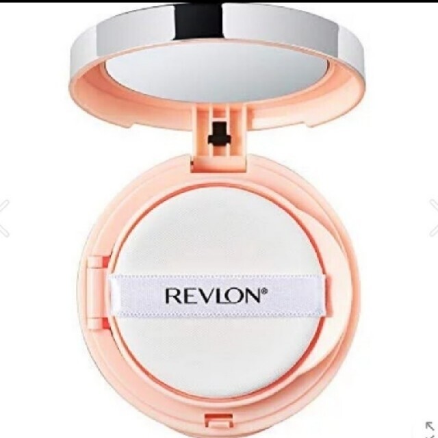 REVLON(レブロン)の新品未開封★レブロン 　004番 コスメ/美容のベースメイク/化粧品(ファンデーション)の商品写真