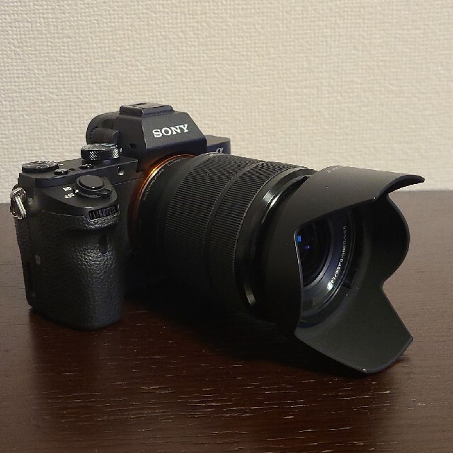 SONY(ソニー)のsony a7ii ズームレンズキット ミラーレス一眼 スマホ/家電/カメラのカメラ(ミラーレス一眼)の商品写真