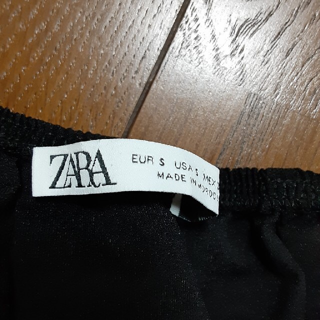 ZARA(ザラ)のZARA ザラ パフスリーブ レースアップ クロップトップス ショート丈 レディースのトップス(シャツ/ブラウス(半袖/袖なし))の商品写真