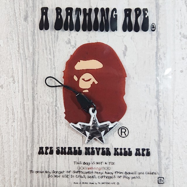 A BATHING APE(アベイシングエイプ)のA BATHING APE モバイルクリーナー ⑩ メンズのファッション小物(キーホルダー)の商品写真