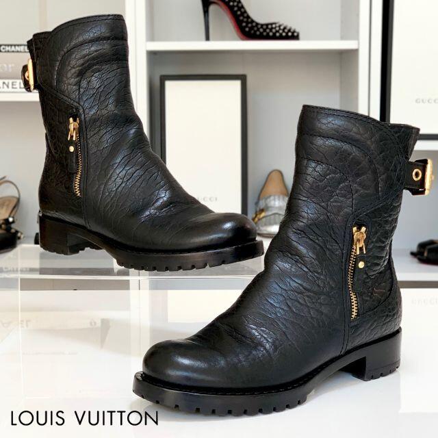 LOUIS VUITTON(ルイヴィトン)の3067 ヴィトン レザー ベルト ショートブーツ ブラック レディースの靴/シューズ(ブーツ)の商品写真