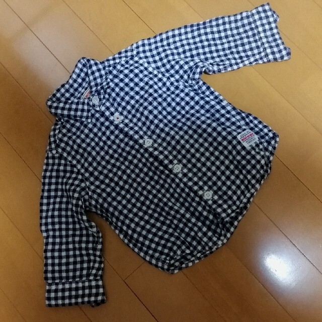 mikihouse(ミキハウス)のMIKI HOUSE　シャツ　サイズ80 キッズ/ベビー/マタニティのベビー服(~85cm)(シャツ/カットソー)の商品写真