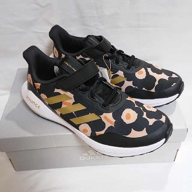 在庫最新品 adidas - 即日発送!!レア adidas マリメッコ スニーカー 靴 24㎝の通販 by ハマチ|アディダスならラクマ 正規品得価
