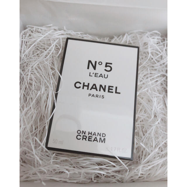 CHANEL(シャネル)のCHANEL ハンドクリーム　えぶちゃん様専用 コスメ/美容のボディケア(ハンドクリーム)の商品写真