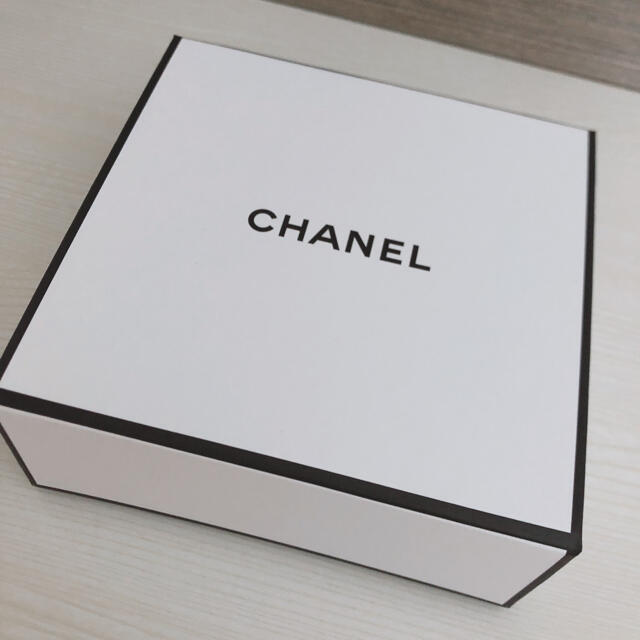 CHANEL(シャネル)のCHANEL ハンドクリーム　えぶちゃん様専用 コスメ/美容のボディケア(ハンドクリーム)の商品写真