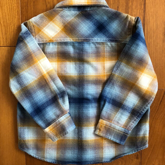 BAYFLOW(ベイフロー)のベイフロー　チェックシャツ　100 キッズ/ベビー/マタニティのキッズ服男の子用(90cm~)(その他)の商品写真