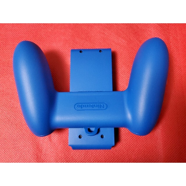Nintendo Switch(ニンテンドースイッチ)の新品未使用　ニンテンドースイッチ　マリオレッド×ブルー版　Joy-Conグリップ エンタメ/ホビーのゲームソフト/ゲーム機本体(その他)の商品写真