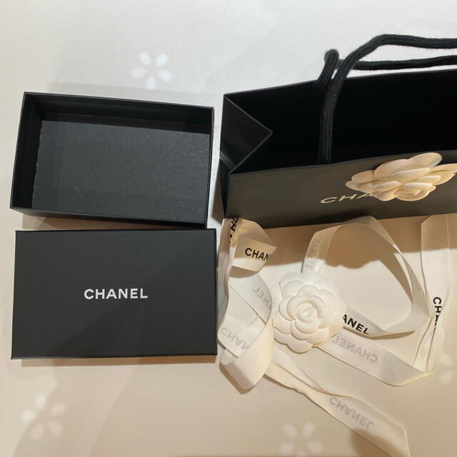 CHANEL(シャネル)のシャネル箱 レディースのファッション小物(財布)の商品写真