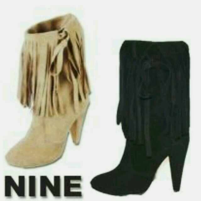 NINE(ナイン)のNINE/フリンジショートブーツ レディースの靴/シューズ(ブーティ)の商品写真