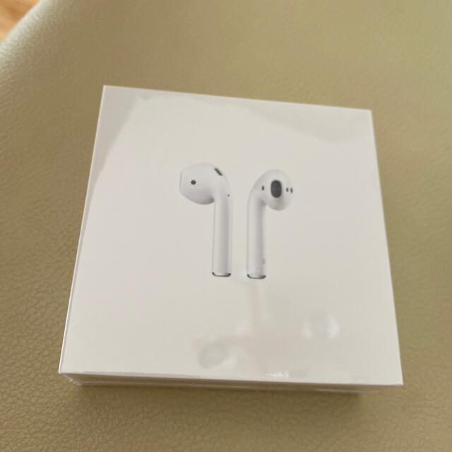 Apple(アップル)のApple AirPods  MRXJ2J/A2世代 スマホ/家電/カメラのオーディオ機器(ヘッドフォン/イヤフォン)の商品写真