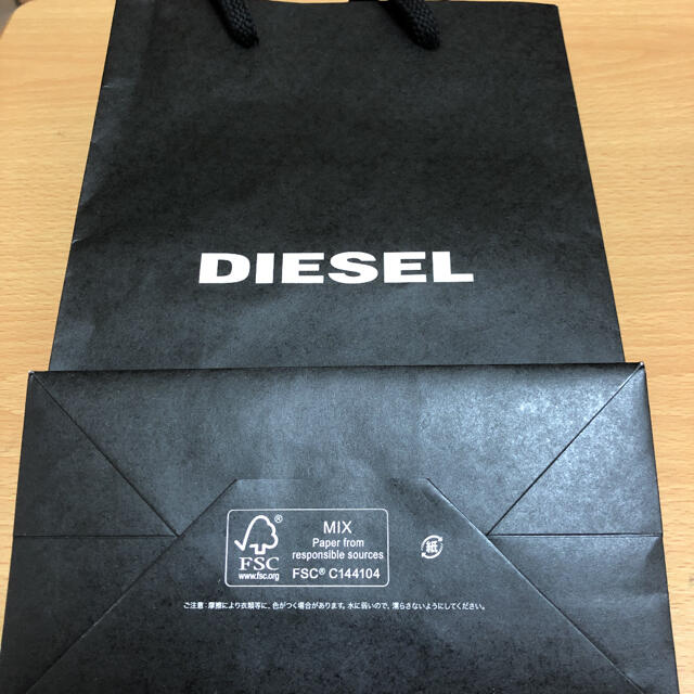 DIESEL(ディーゼル)のDIESEL ディーゼル　ショッパー　箱 レディースのバッグ(ショップ袋)の商品写真