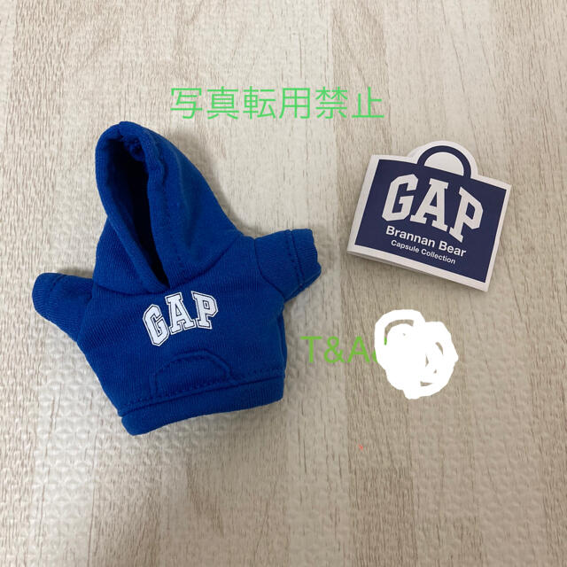 GAP(ギャップ)のGAPガチャ　青パーカー　《ki》 エンタメ/ホビーのおもちゃ/ぬいぐるみ(ぬいぐるみ)の商品写真