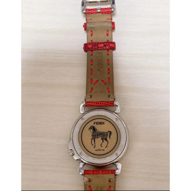 FENDI(フェンディ)のFENDI フェンディセレリア時計（ナナイロ様専用） レディースのファッション小物(腕時計)の商品写真