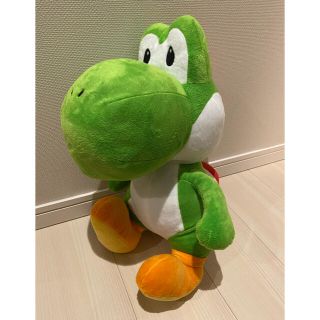 ニンテンドウ(任天堂)のヨッシー　ビッグサイズ　ぬいぐるみ　新品　マリオ(ぬいぐるみ)