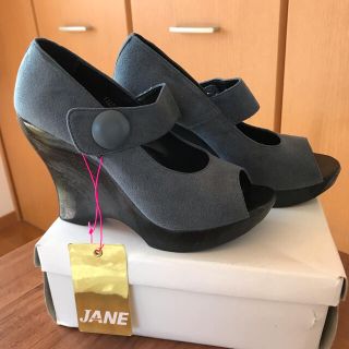 ミージェーン(me Jane)の未使用　ウッドエッジ　パンプス(ハイヒール/パンプス)