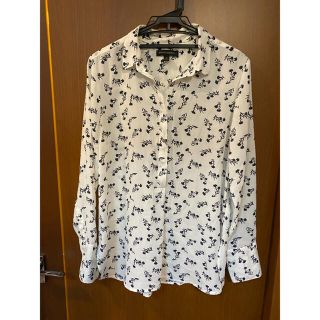 バナナリパブリック(Banana Republic)のバナナリパブリック🌸柄シャツ(シャツ/ブラウス(半袖/袖なし))