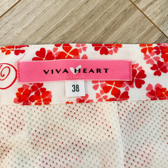 VIVA HEART(ビバハート)の【rico様専用】VIVA HEART ゴルフ花柄スカート スポーツ/アウトドアのゴルフ(ウエア)の商品写真