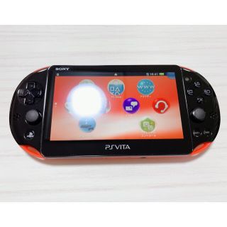 プレイステーションヴィータ(PlayStation Vita)のplaystation vita PCH-2000 Wi-Fiモデル 本体(携帯用ゲーム機本体)