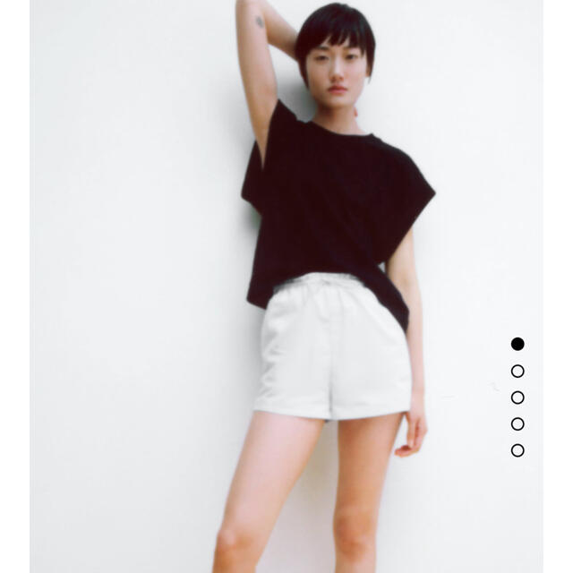 ZARA(ザラ)のリブ編みTシャツ　ZARA ブラック レディースのトップス(Tシャツ(半袖/袖なし))の商品写真