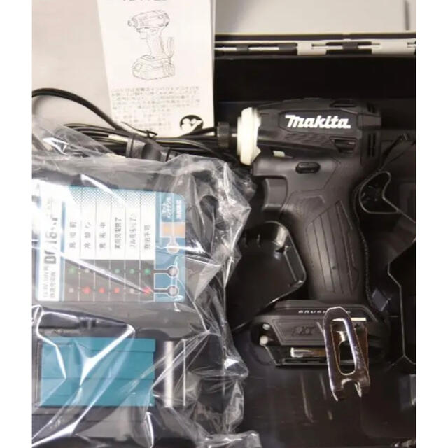 新品　makita　マキタ TD172D本体ケース充電器セット