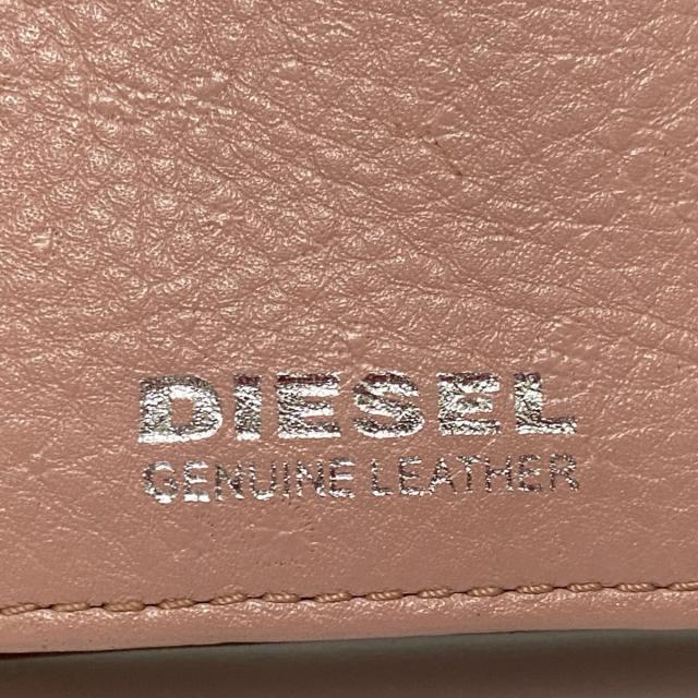 DIESEL(ディーゼル)のディーゼル 長財布 - ブラウン 型押し加工 レディースのファッション小物(財布)の商品写真