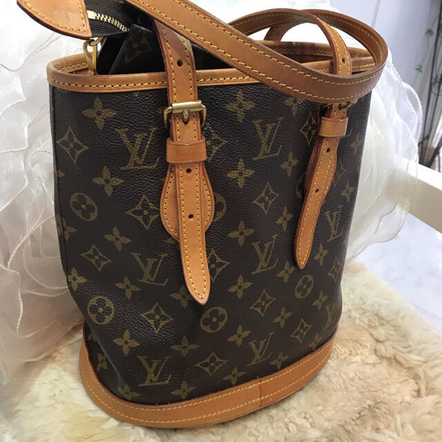 LOUIS VUITTON - ☆ベタ無し☆ルイヴィトン プチバケットPM ポーチ付き モノグラム 旧型の通販 by のきてん's shop| ルイヴィトンならラクマ LOUIS VUITTON - ☆ベタ無し☆ルイヴィトン プチバケットPM ポーチ付き モノグラム 旧型の通販 by のきてん's shop| ルイヴィトンならラクマ